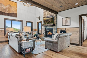 Ultimate Mountain stay with heated pool, HotTub and Epic views
